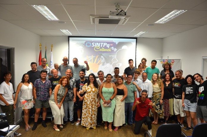 Evento no SINTPq celebra 33 anos de sindicato e lanamento de Portal Cultural