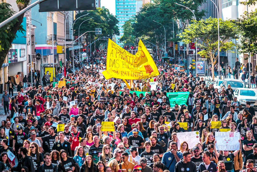 SINTPq manifesta apoio à luta dos professores do Paraná e repudia pedido de prisão à presidenta da APP-Sindicato
