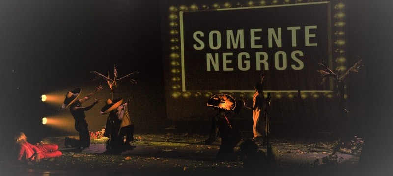 Explore a mistura de teatro e cr�tica social com a pe�a �CRIOULOS�