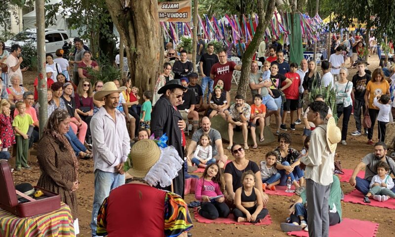 Festas populares marcam Sexta-feira Santa com fé e folclore